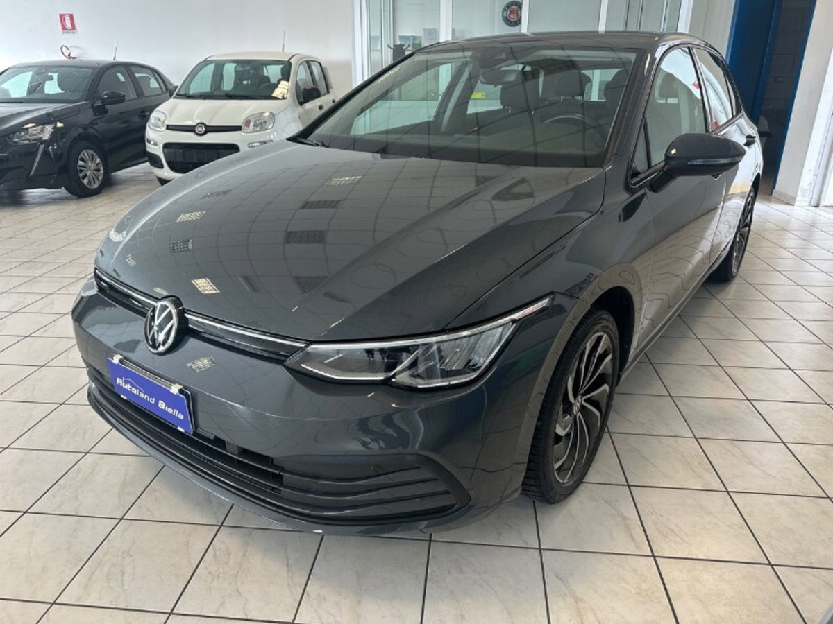 Volkswagen Golf 1.0 TSI EVO Life (2)