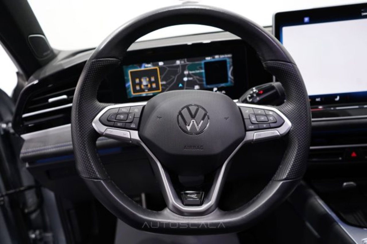 Volkswagen Passat Variant 1.5 TSI ACT DSG Business (16)
