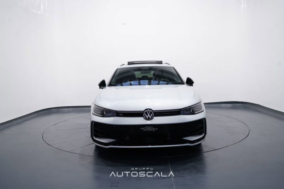 Volkswagen Passat Variant 1.5 TSI ACT DSG Business (2)
