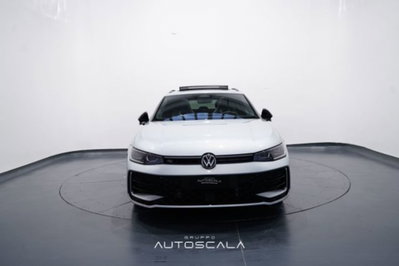 Volkswagen Passat Variant 1.5 TSI ACT DSG Business (2)