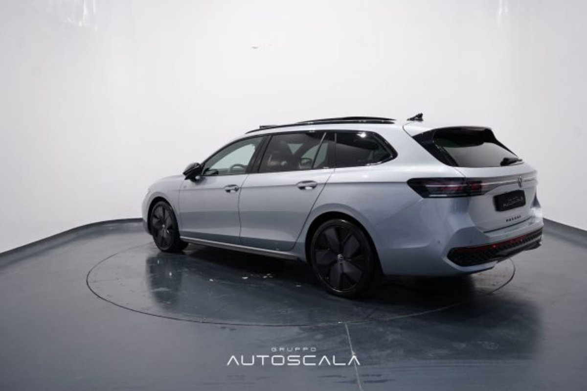 Volkswagen Passat Variant 1.5 TSI ACT DSG Business (4)