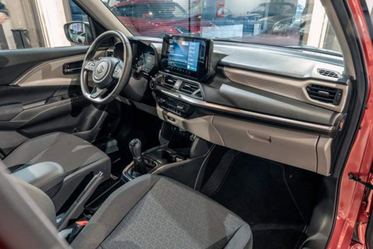 Suzuki Swift 1.2 Hybrid Cool (16)