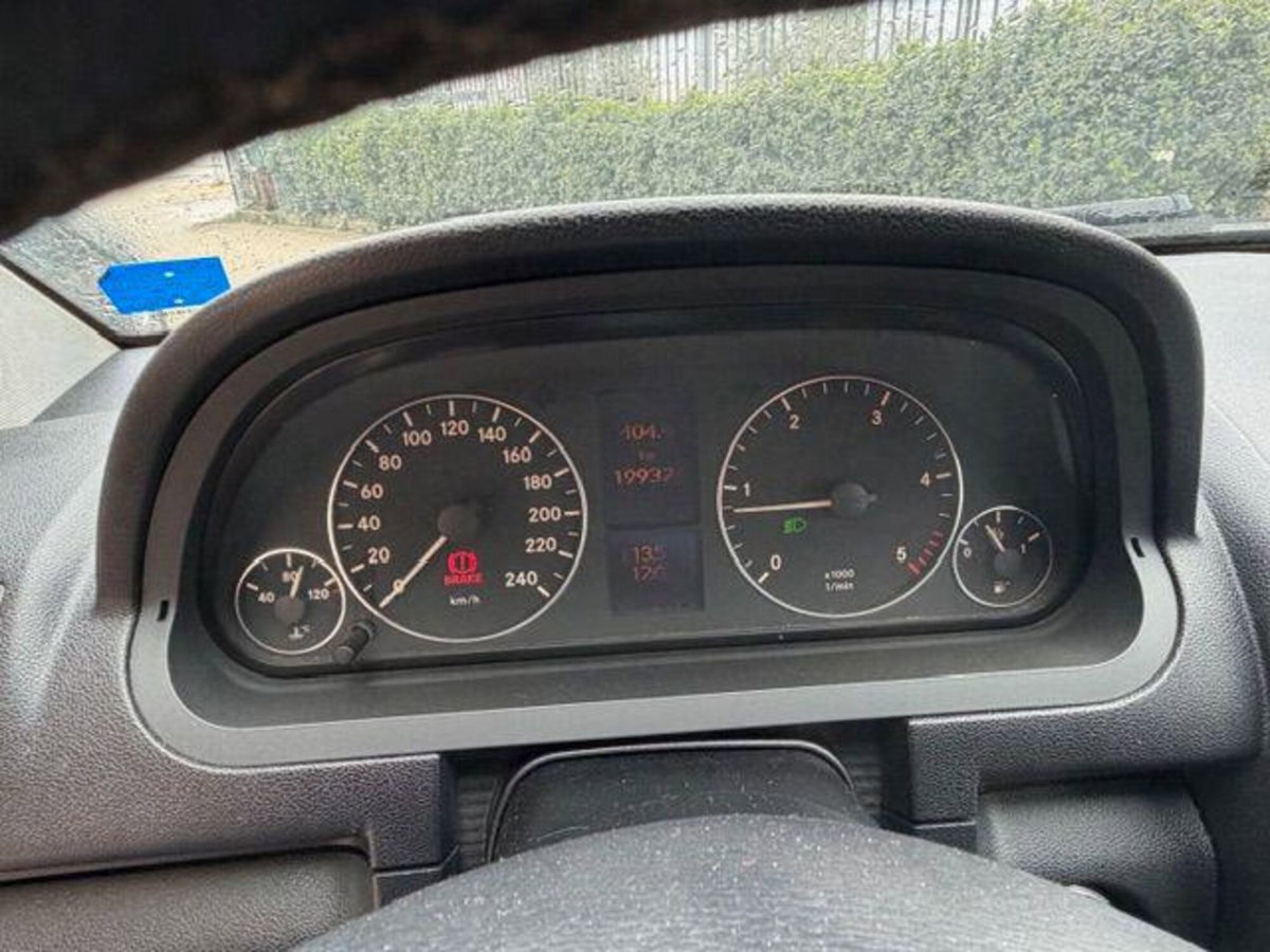 Mercedes-Benz Classe A 180 CDI Avantgarde (12)