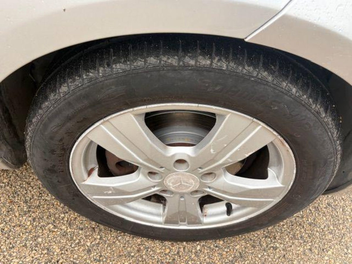 Mercedes-Benz Classe A 180 CDI Avantgarde (4)