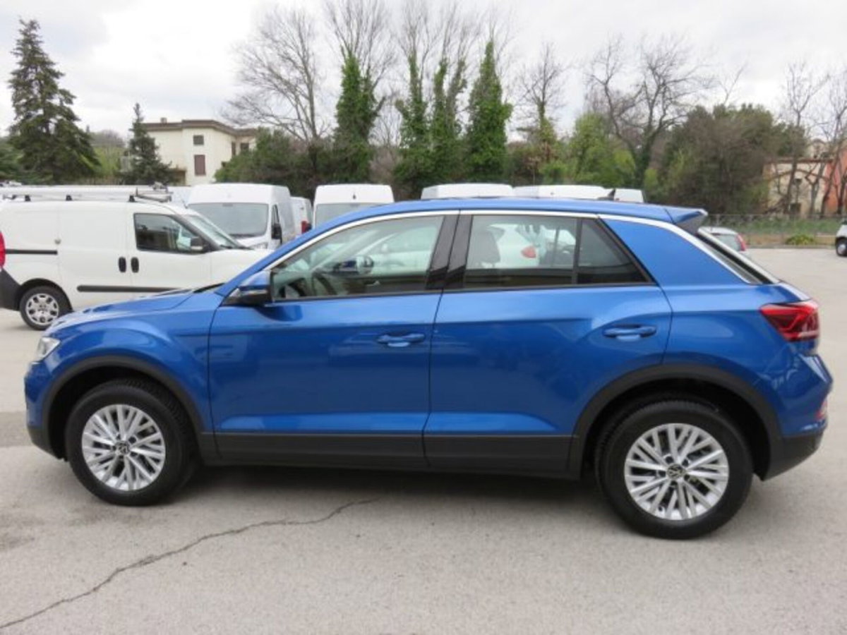 Volkswagen T-Roc 1.0 TSI Life (3)