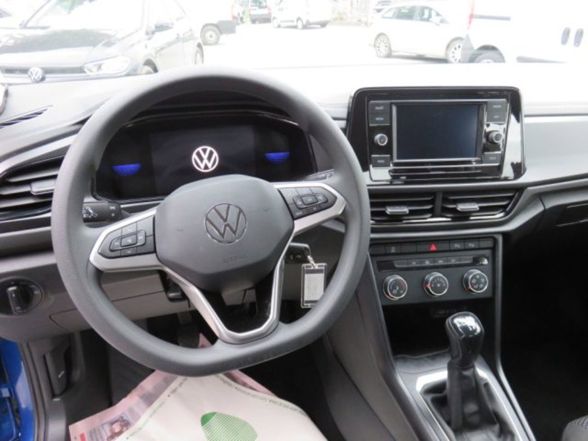 Volkswagen T-Roc 1.0 TSI Life (6)