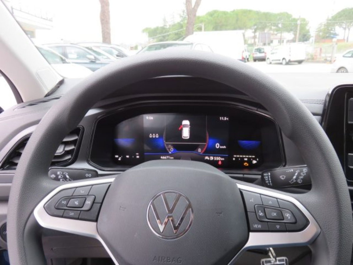 Volkswagen T-Roc 1.0 TSI Life (8)
