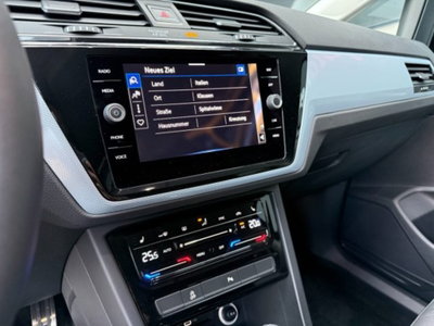 Volkswagen Touran 1.5 tsi Edition 150cv (12)