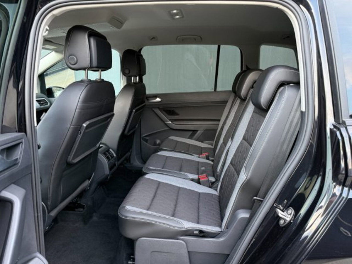 Volkswagen Touran 1.5 tsi Edition 150cv (5)