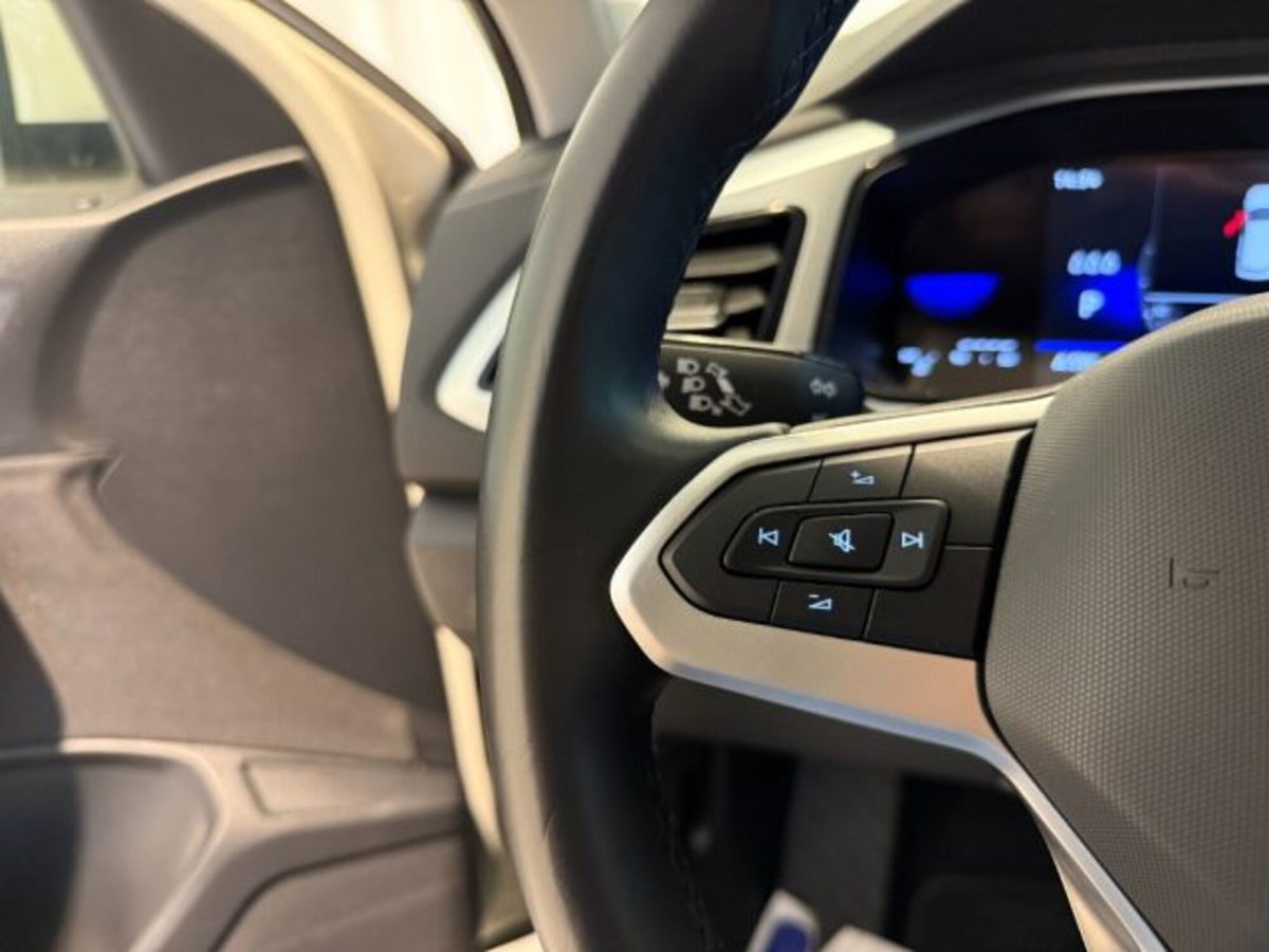 Volkswagen T-Roc 1.5 tsi Life dsg (11)