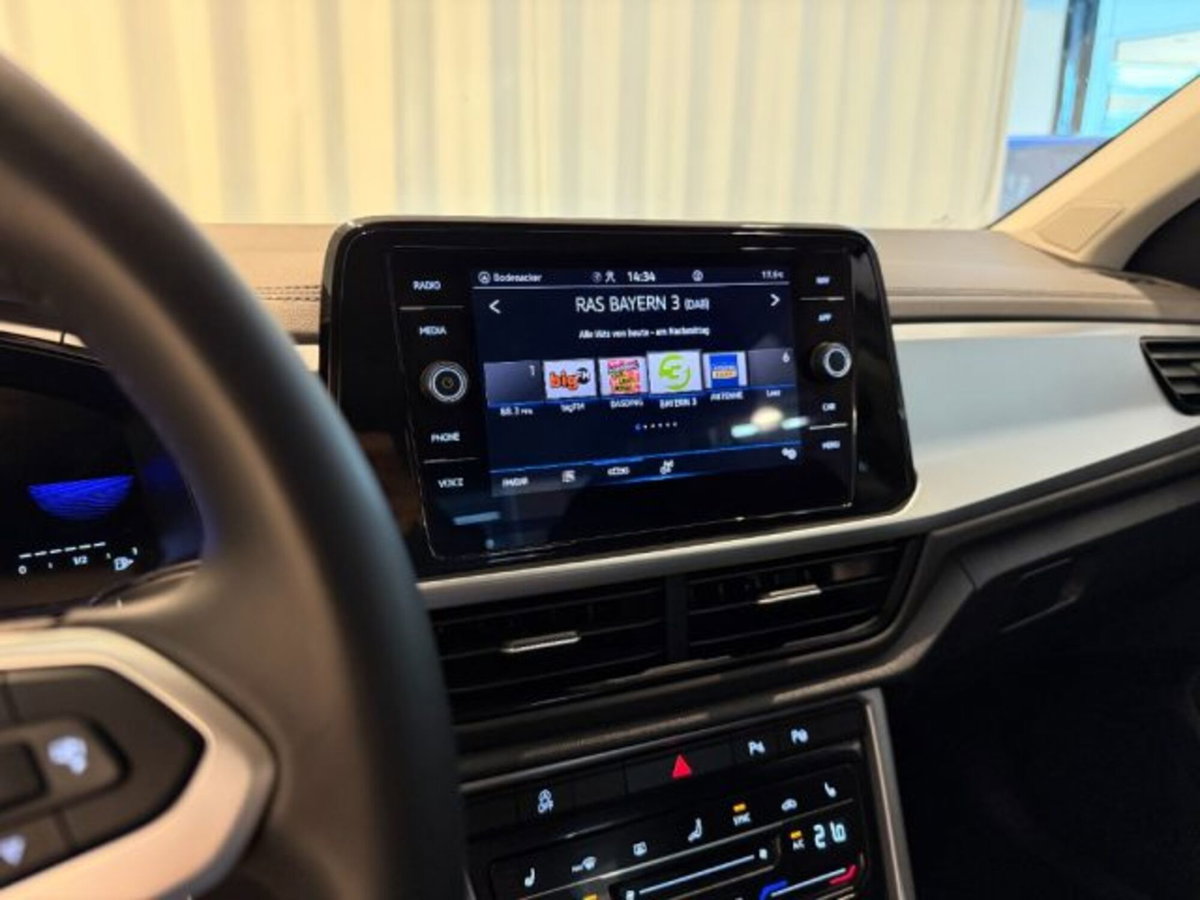 Volkswagen T-Roc 1.5 tsi Life dsg (13)