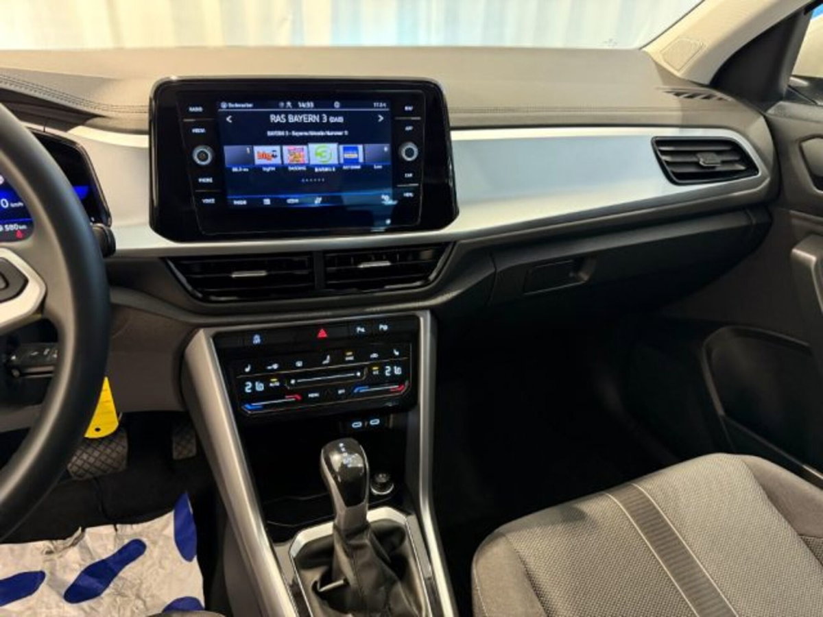 Volkswagen T-Roc 1.5 tsi Life dsg (9)