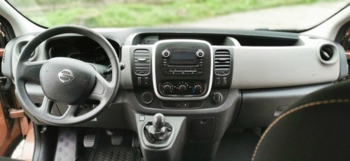 Nissan NV300 1.6 dCi Twin Turbo 145CV Start&Stop PC-TN Combi (9)