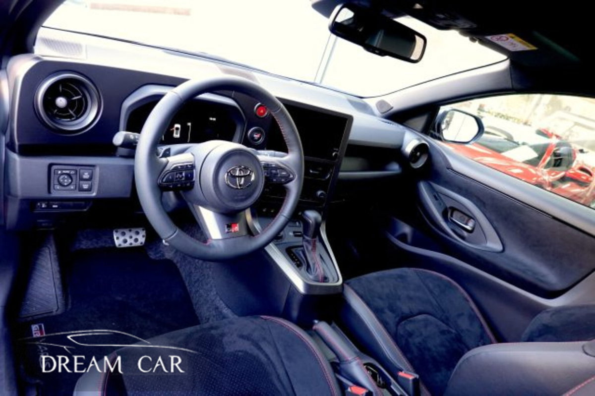 Toyota GR Yaris 1.6 Turbo 3 porte GR Yaris Circuit (9)