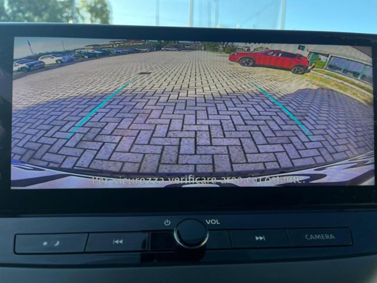Nissan Juke 1.0 dig-t N-Connecta 114cv dct (10)