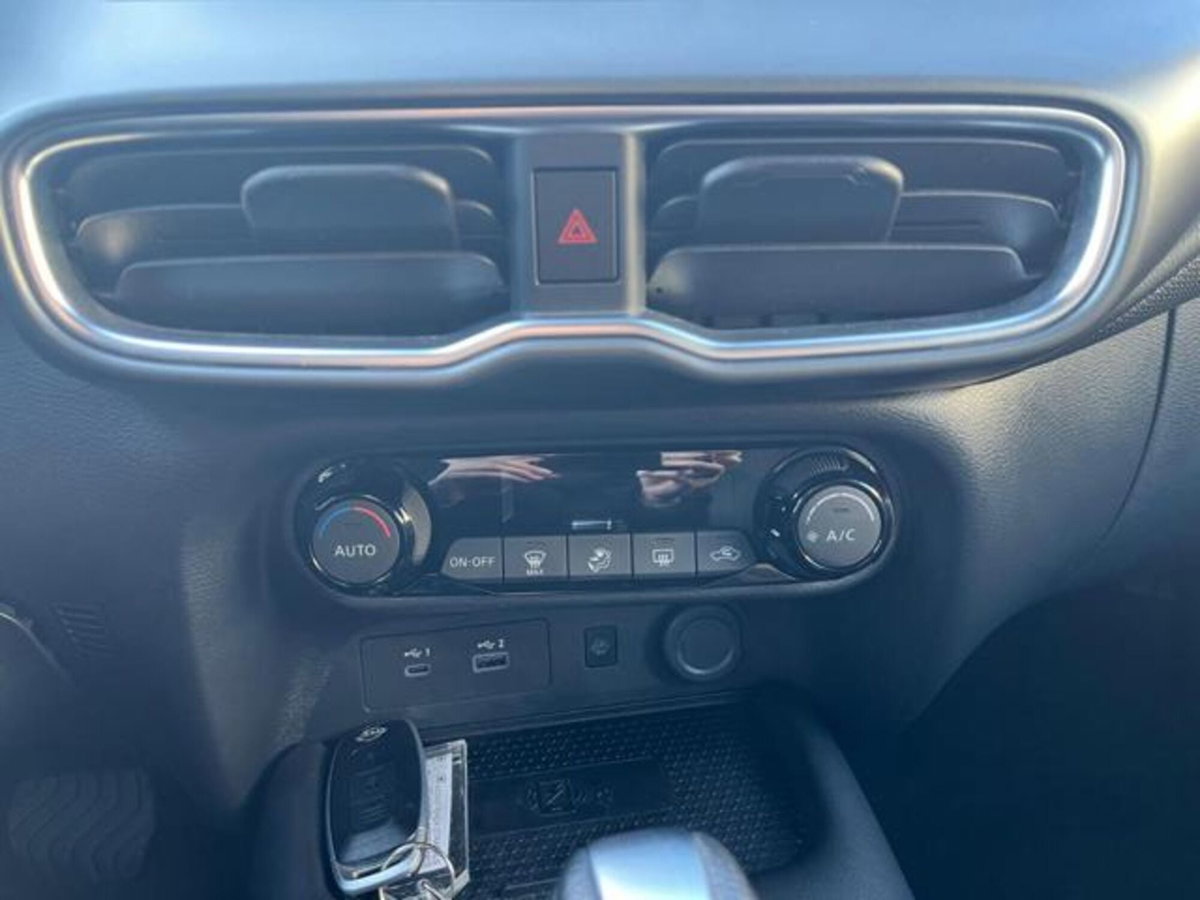 Nissan Juke 1.0 dig-t N-Connecta 114cv dct (18)