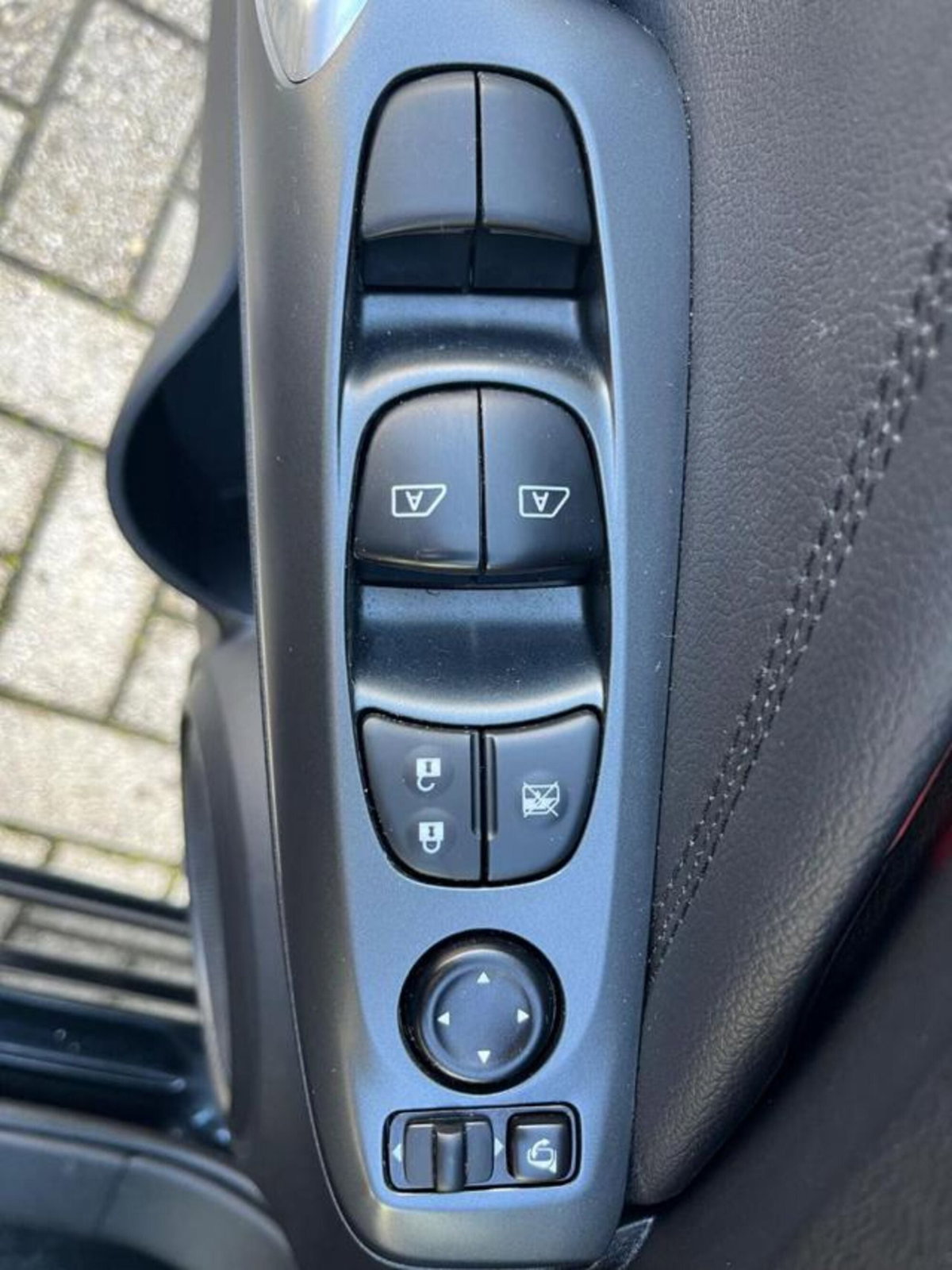 Nissan Juke 1.0 dig-t N-Connecta 114cv dct (19)