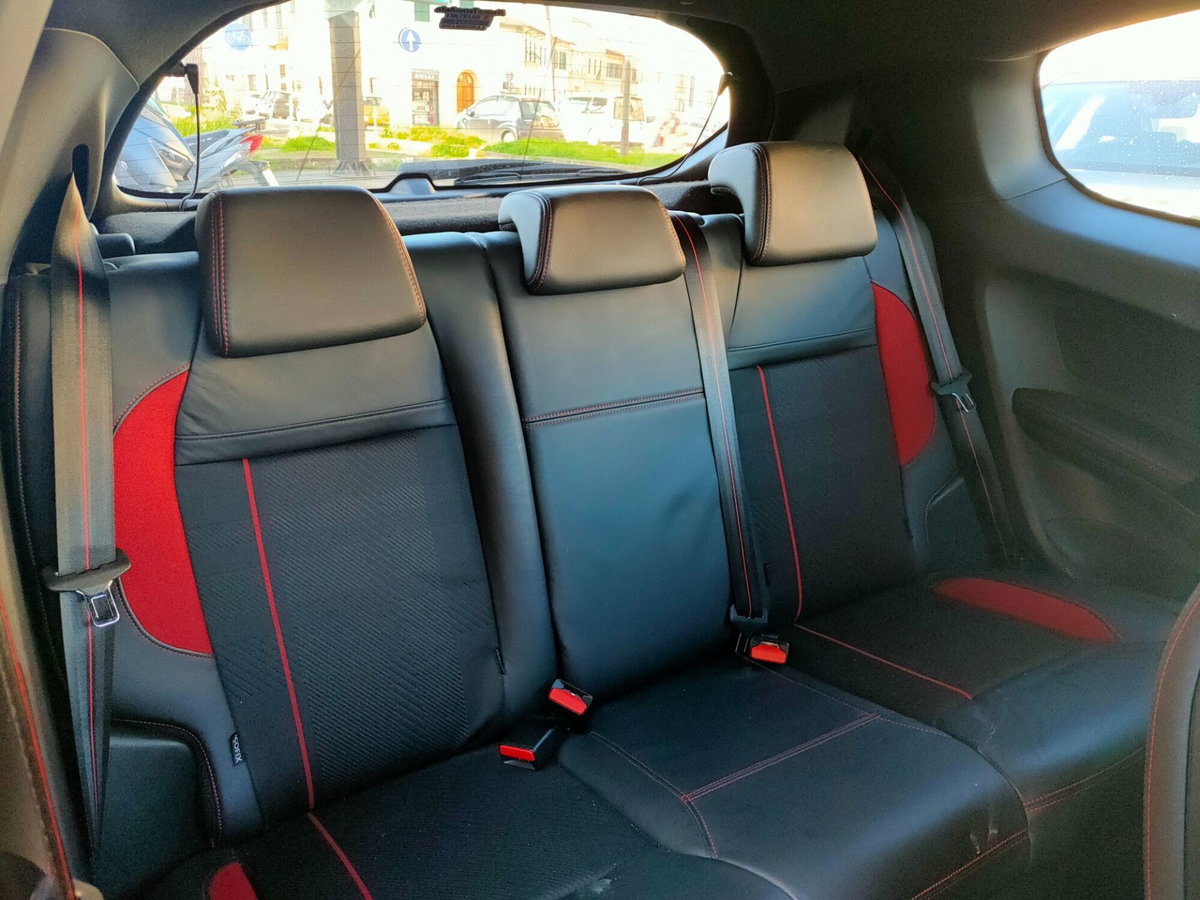 Peugeot 208 THP 200 CV 3 porte GTi (20)