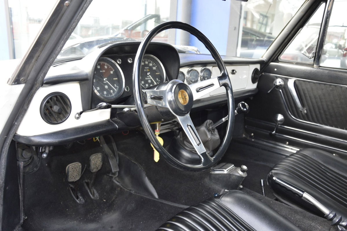 Alfa Romeo Spider 1.6 (12)
