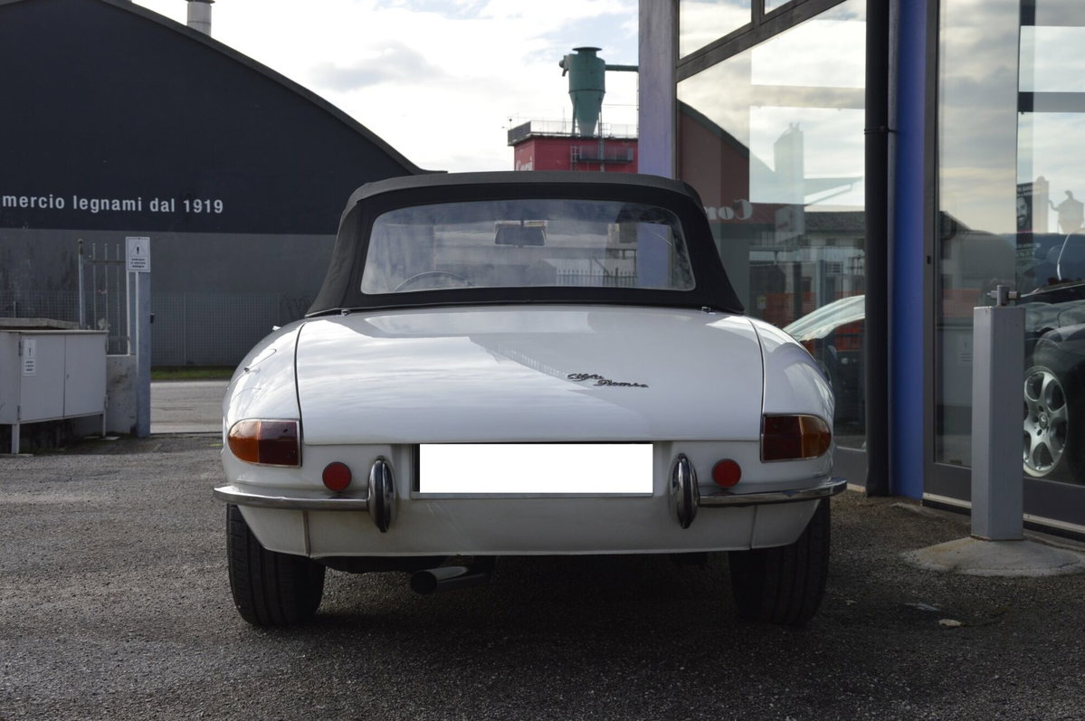 Alfa Romeo Spider 1.6 (13)