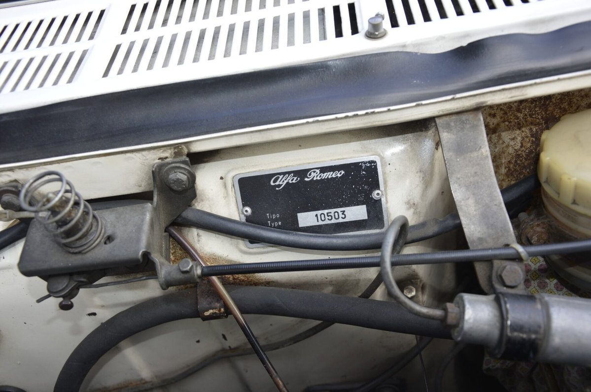 Alfa Romeo Spider 1.6 (16)