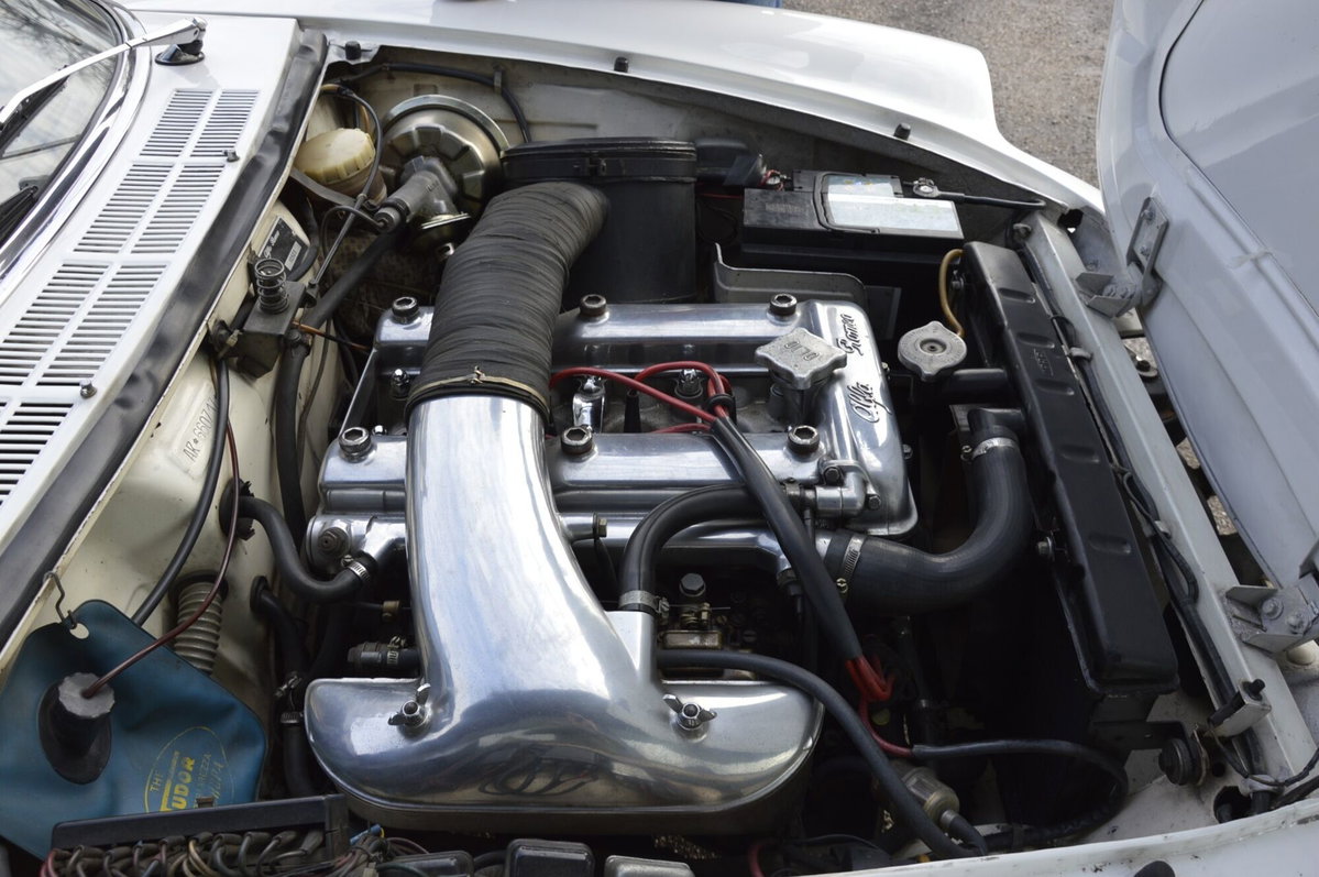 Alfa Romeo Spider 1.6 (17)