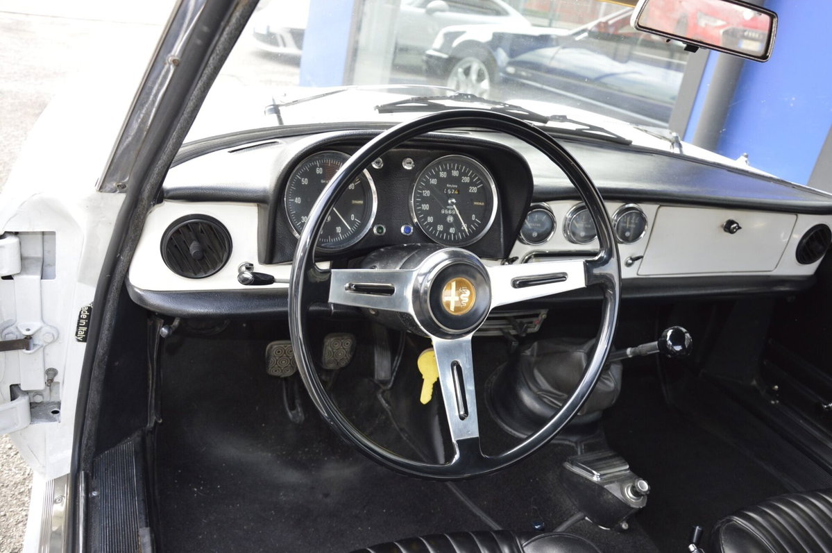 Alfa Romeo Spider 1.6 (9)