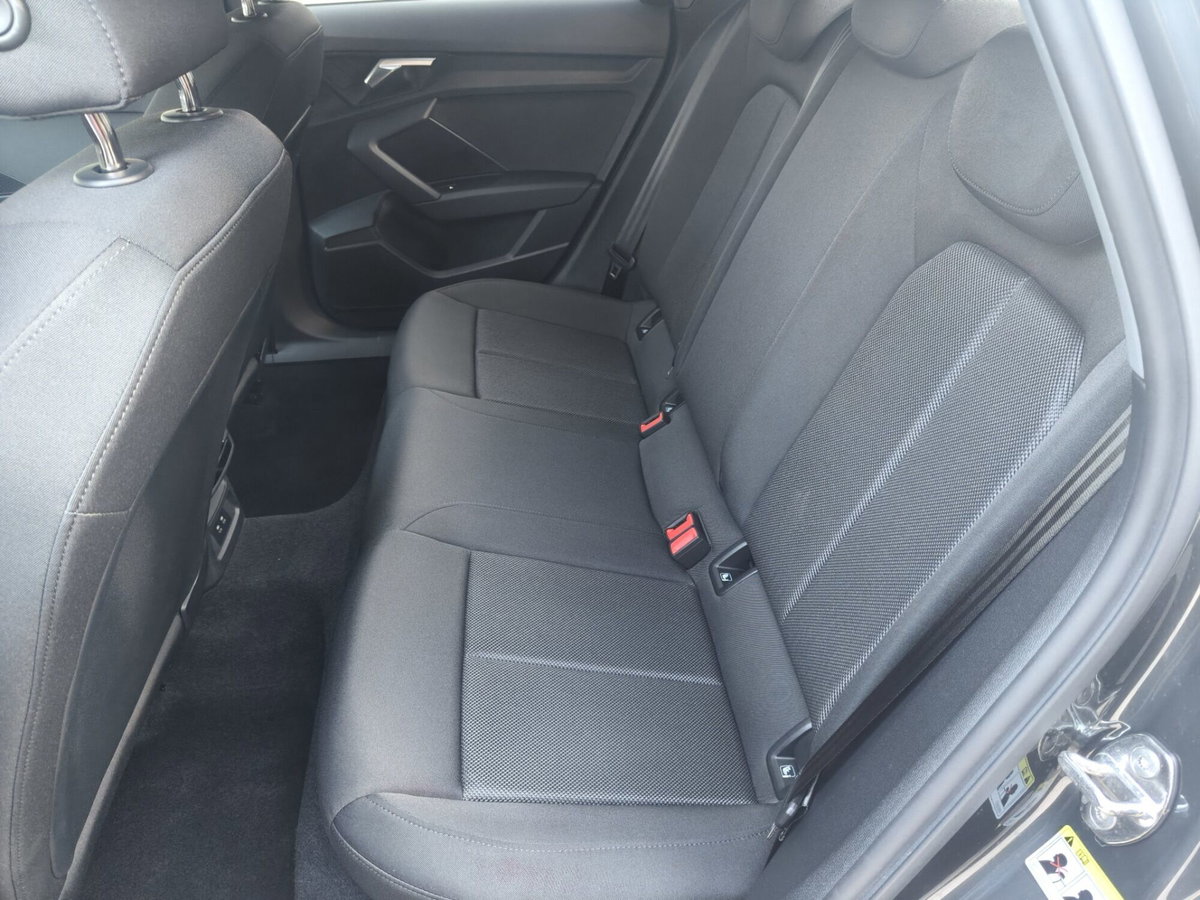 Audi A3 Sportback 35 TDI S tronic Business Advanced (9)