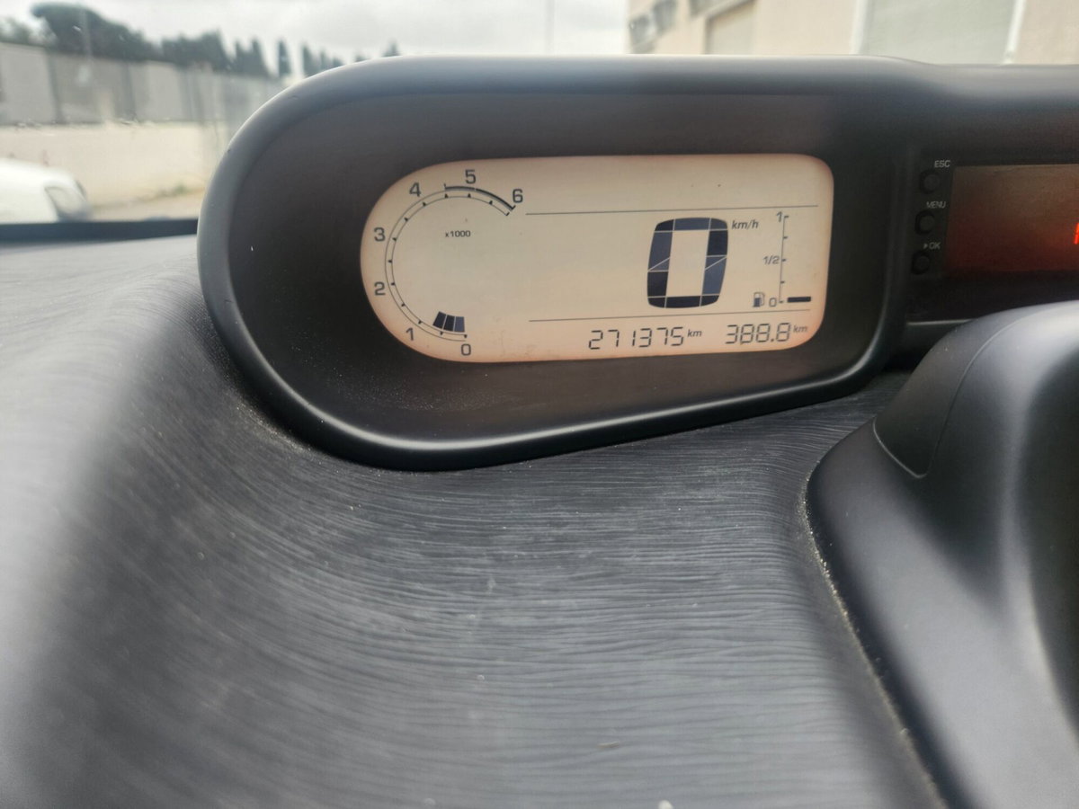 Citroen C3 Picasso 1.6 HDi 90 Exclusive Theatre (8)