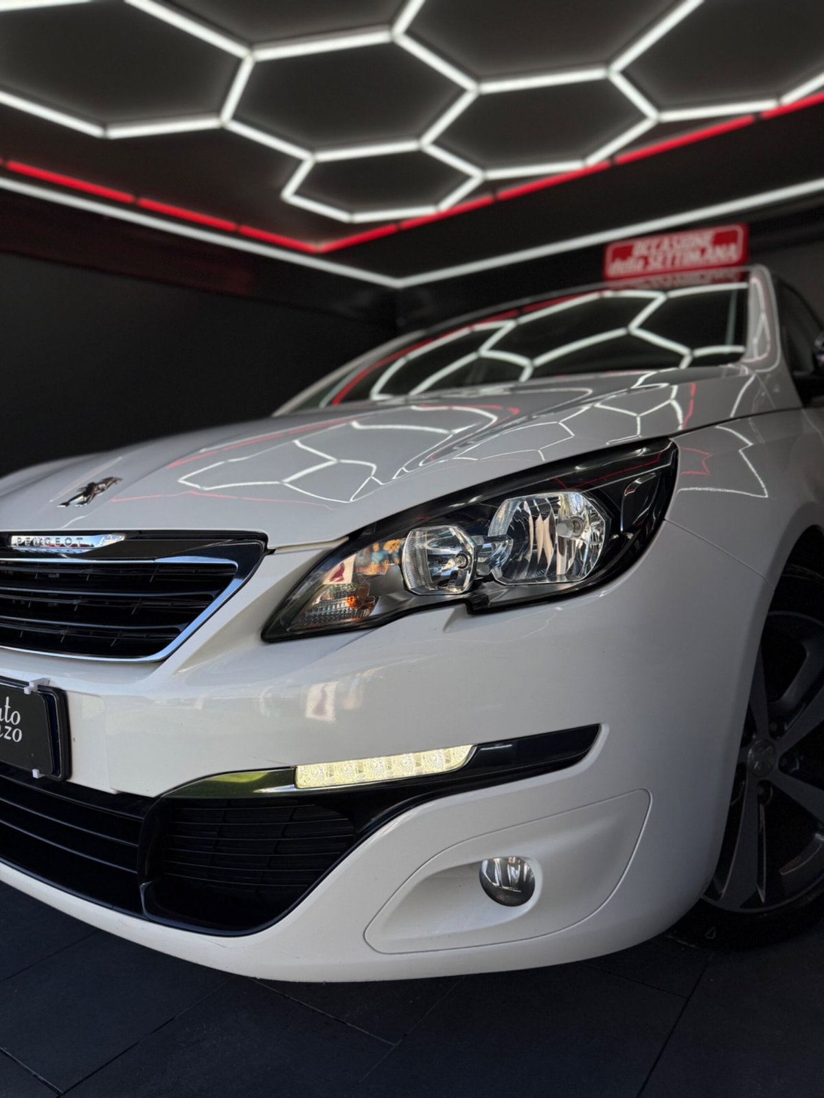 Peugeot 308 1.6 HDi 92 CV Active (17)