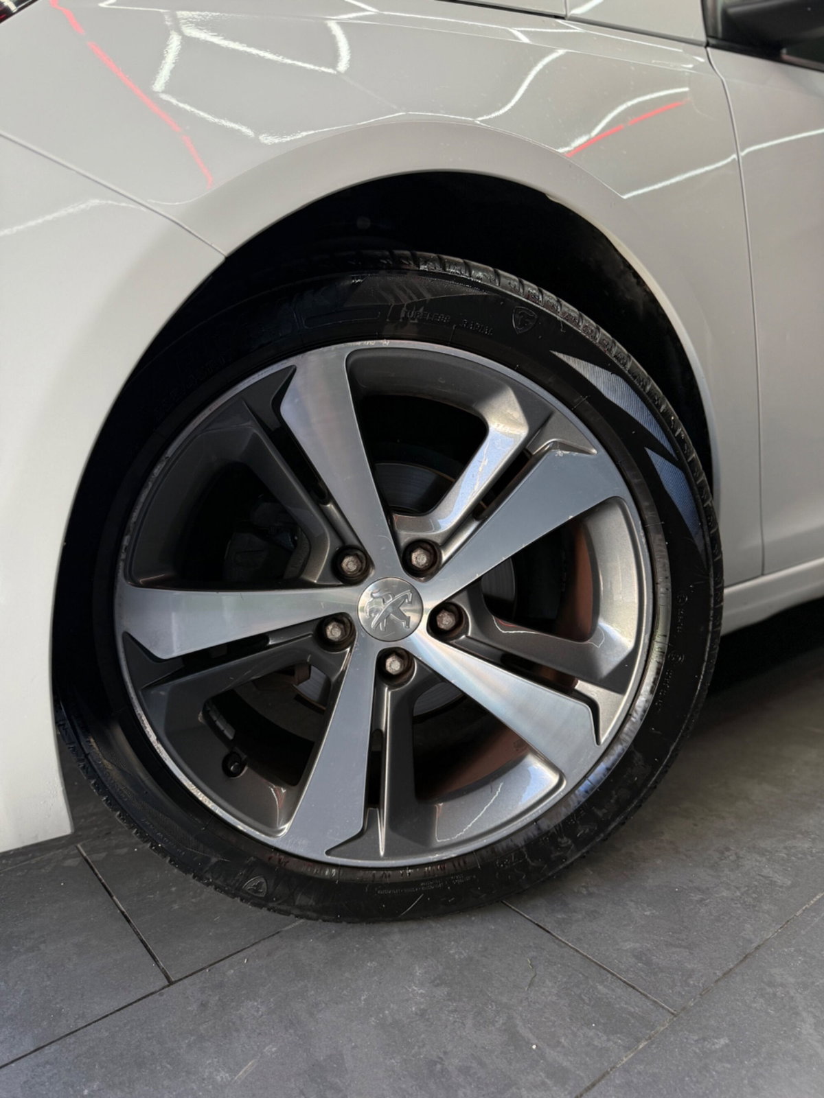 Peugeot 308 1.6 HDi 92 CV Active (19)