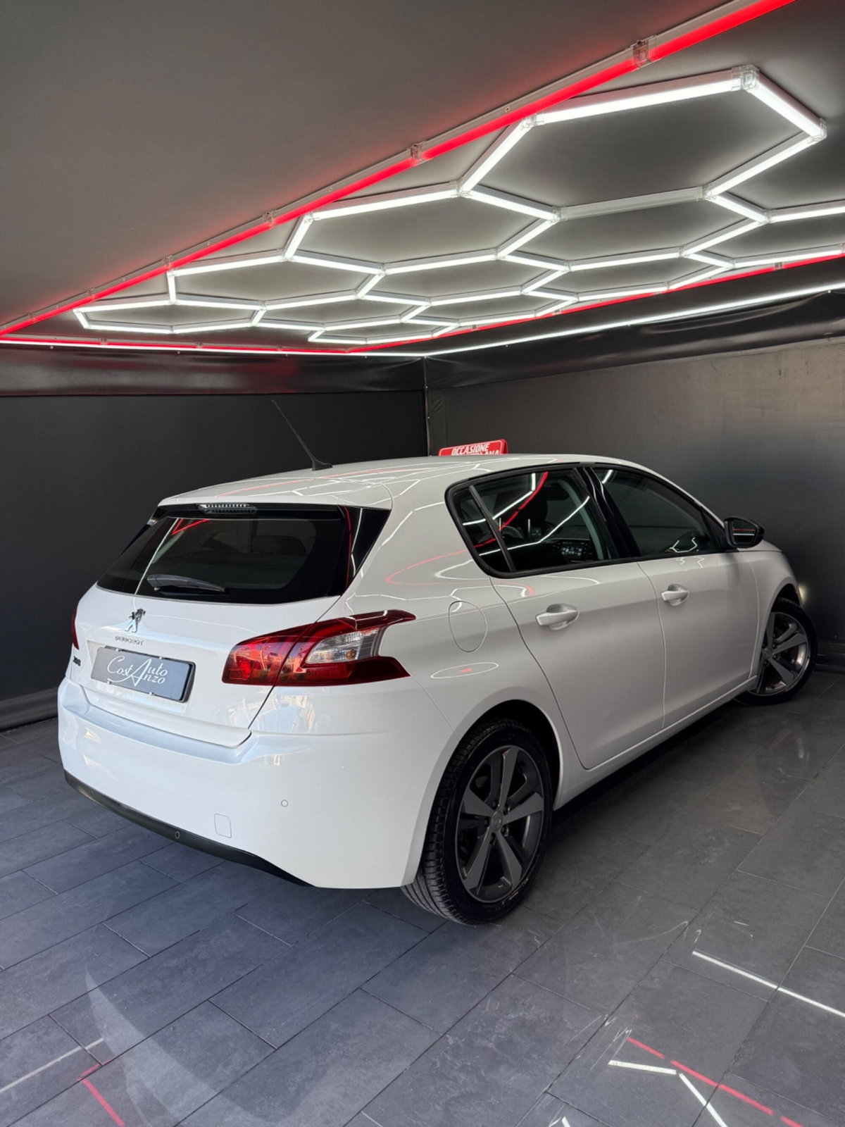 Peugeot 308 1.6 HDi 92 CV Active (7)