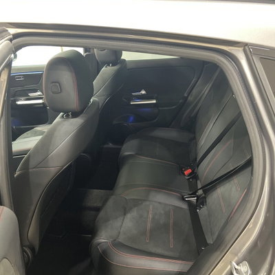 Mercedes-Benz GLA SUV 200 d AMG Line Premium Plus 4matic auto (10)