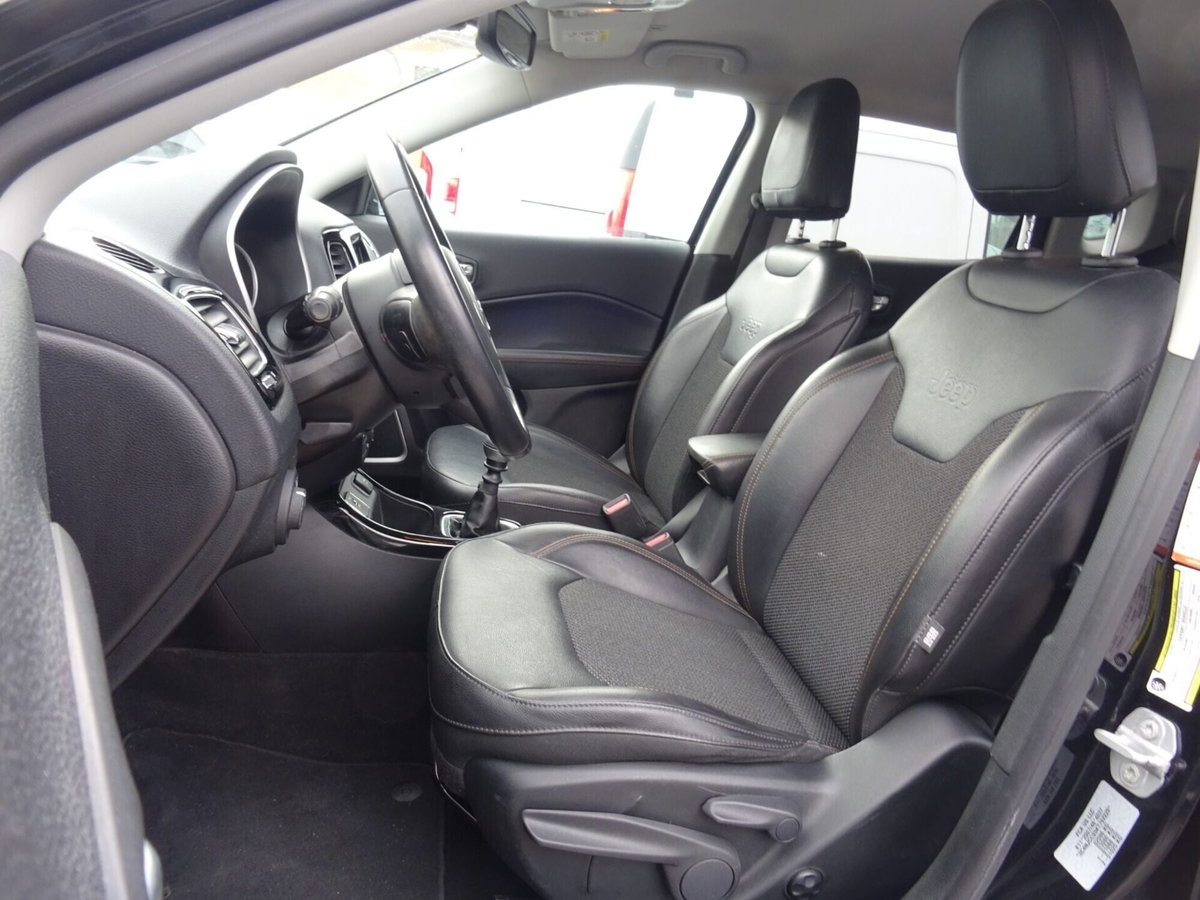 Jeep Compass 1.6 Multijet II 2WD Limited (17)