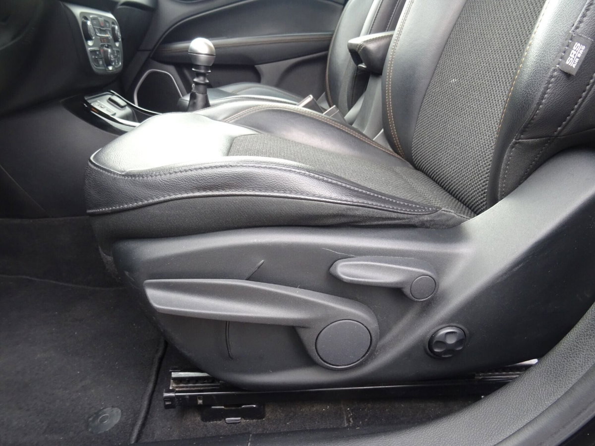 Jeep Compass 1.6 Multijet II 2WD Limited (18)