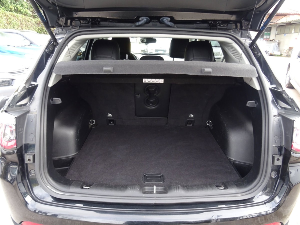 Jeep Compass 1.6 Multijet II 2WD Limited (8)