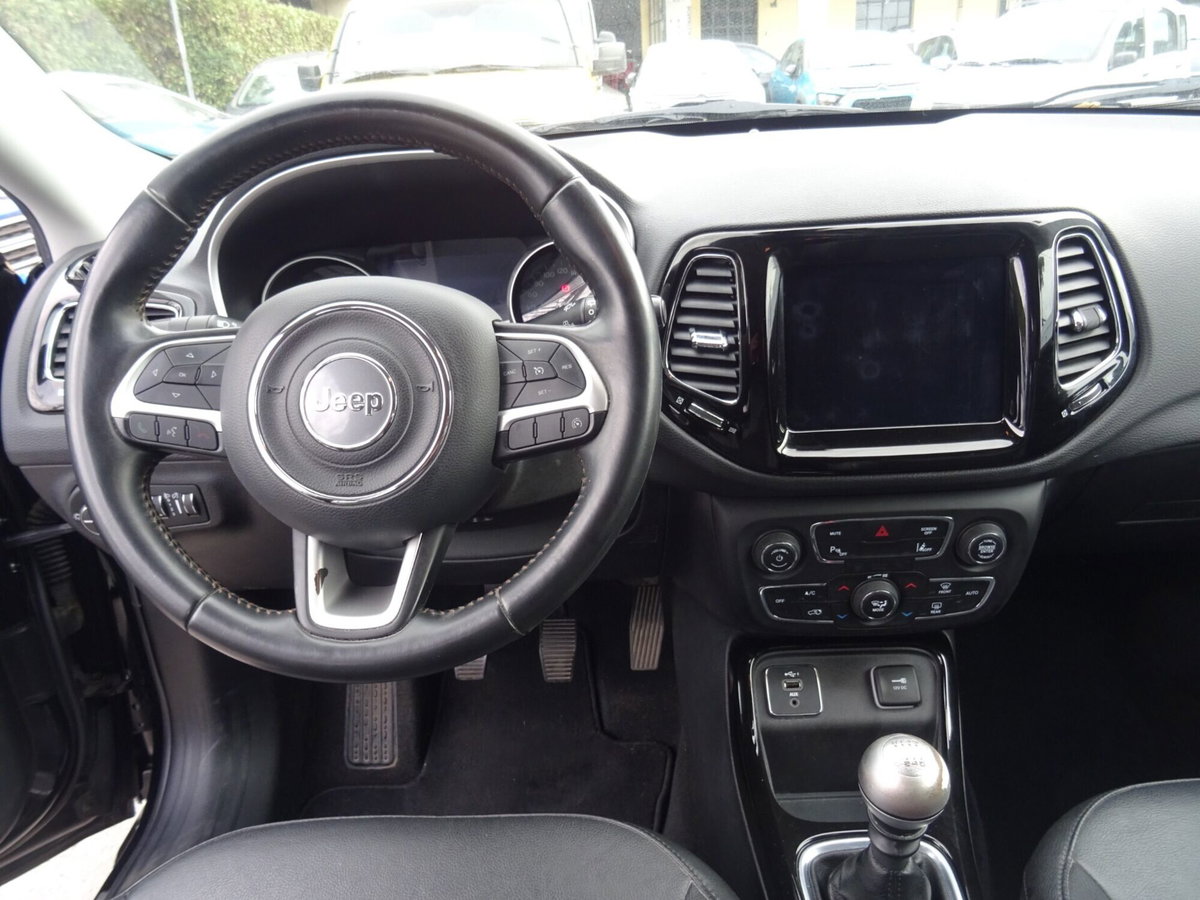 Jeep Compass 1.6 Multijet II 2WD Limited (9)