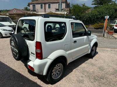 Suzuki Jimny 1.3i 16V cat 4WD JLX (10)