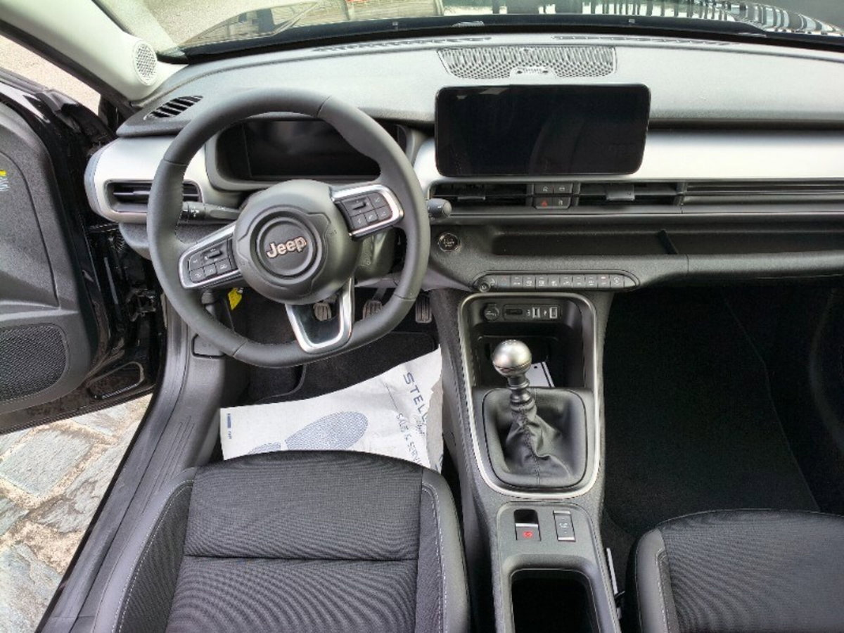 Jeep Avenger 1.2 turbo Summit fwd 100cv (11)