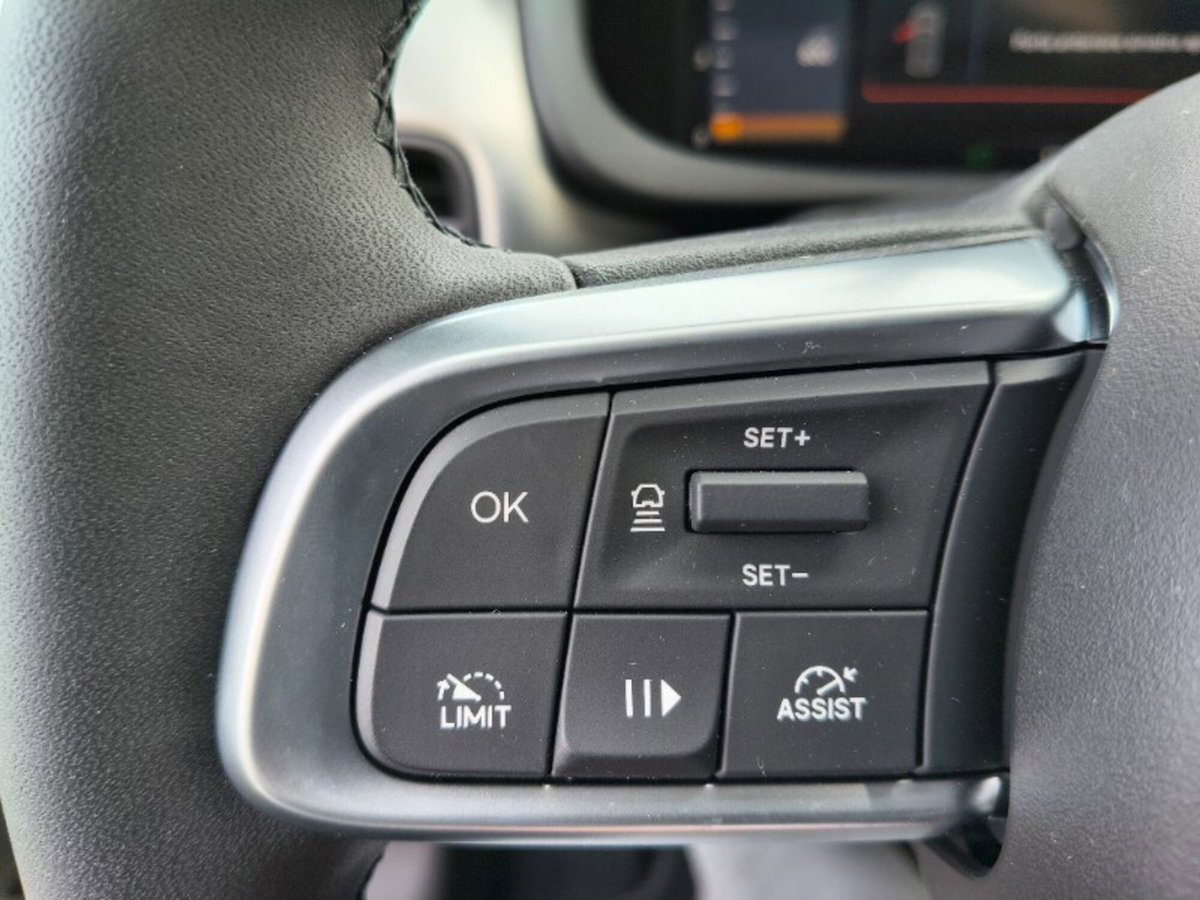 Jeep Avenger 1.2 turbo Summit fwd 100cv (18)