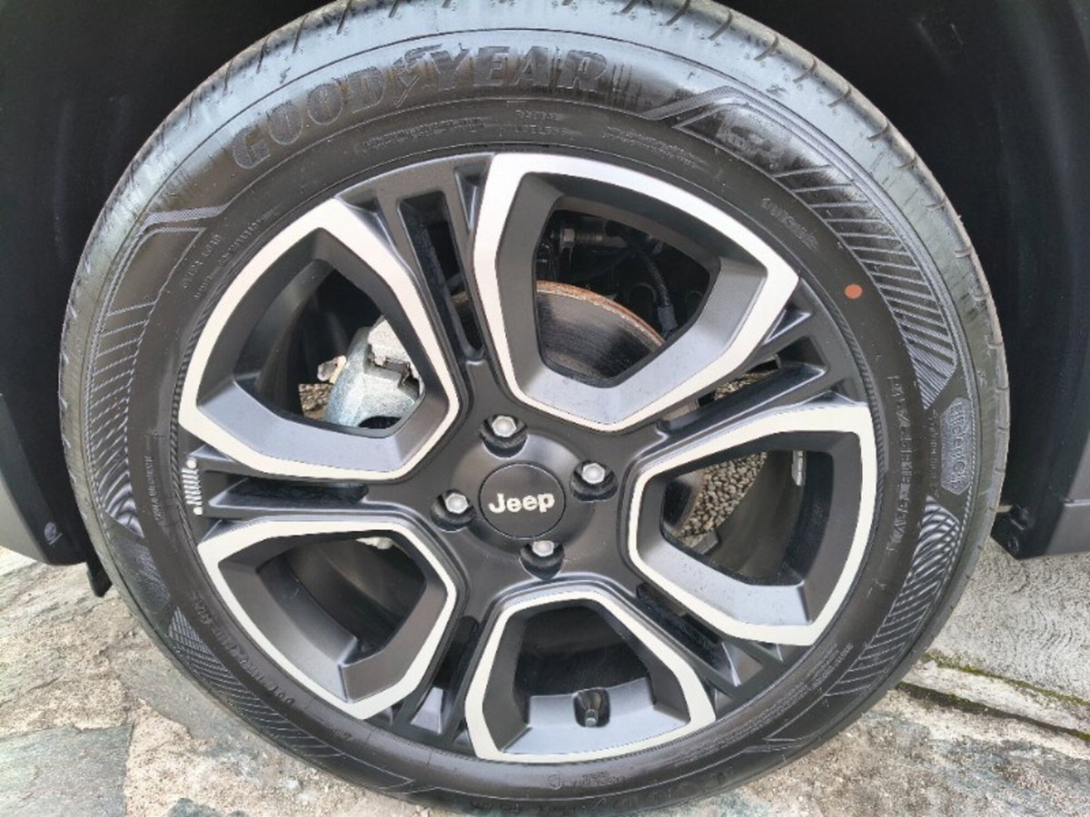 Jeep Avenger 1.2 turbo Summit fwd 100cv (7)