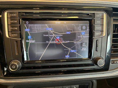 Volkswagen Maggiolino Cabrio 1.2 TSI Design (11)