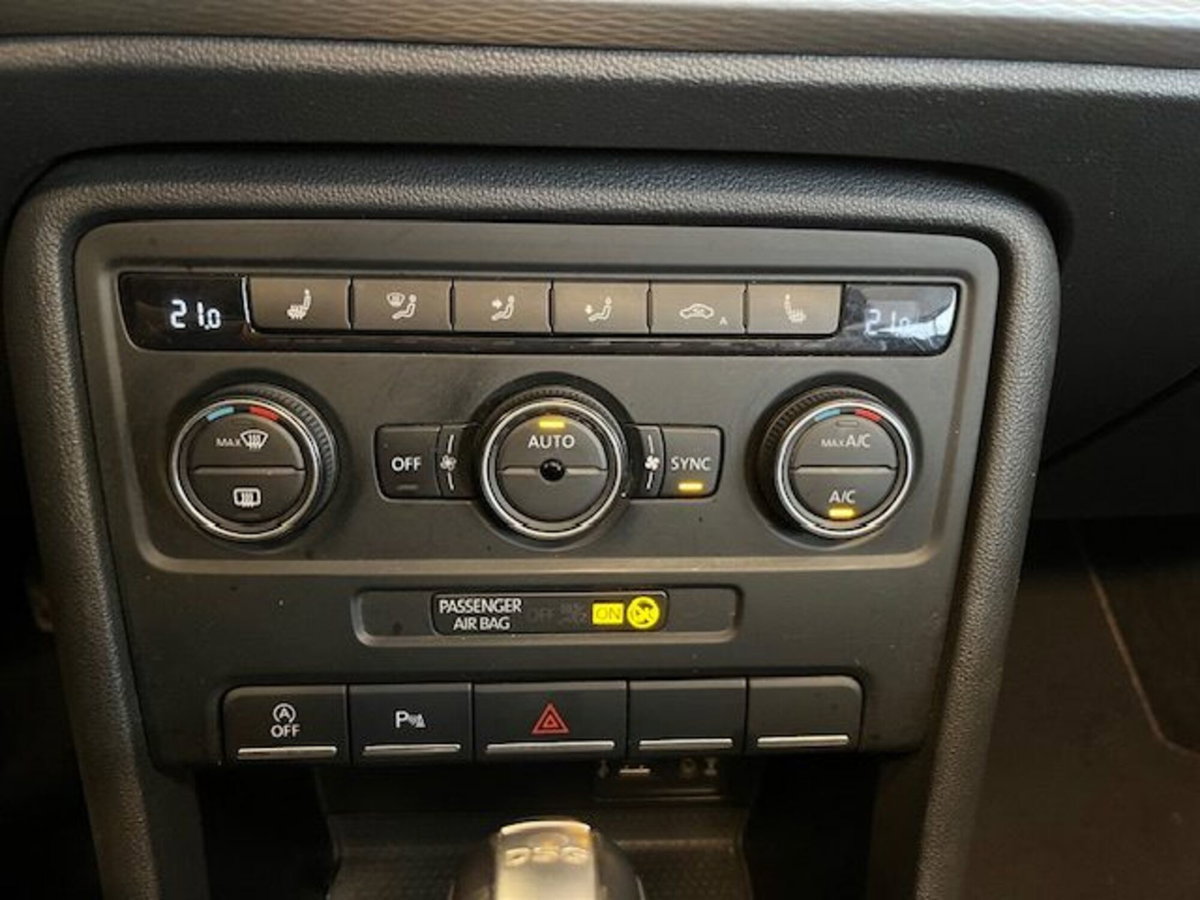 Volkswagen Maggiolino Cabrio 1.2 TSI Design (14)