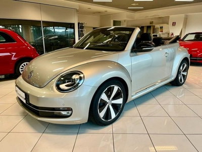 Volkswagen Maggiolino Cabrio 1.2 TSI Design (2)