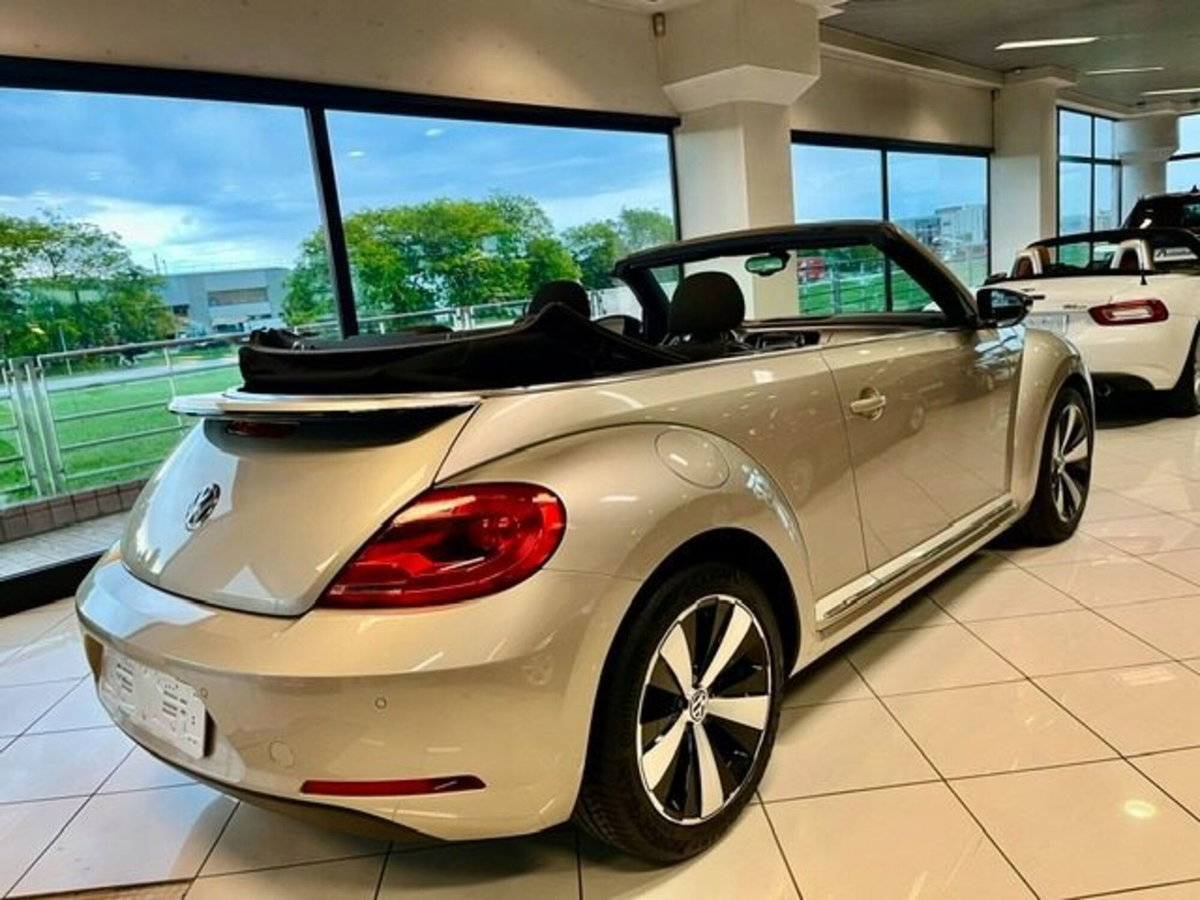 Volkswagen Maggiolino Cabrio 1.2 TSI Design (4)