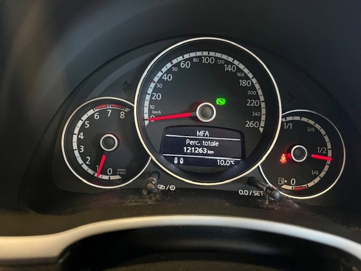 Volkswagen Maggiolino Cabrio 1.2 TSI Design (8)