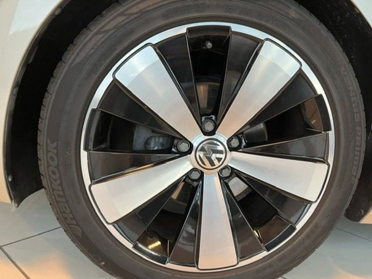 Volkswagen Maggiolino Cabrio 1.2 TSI Design (7)