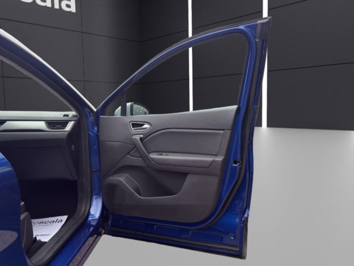 Renault Captur Plug-in Hybrid E-Tech 160 CV Intens (12)