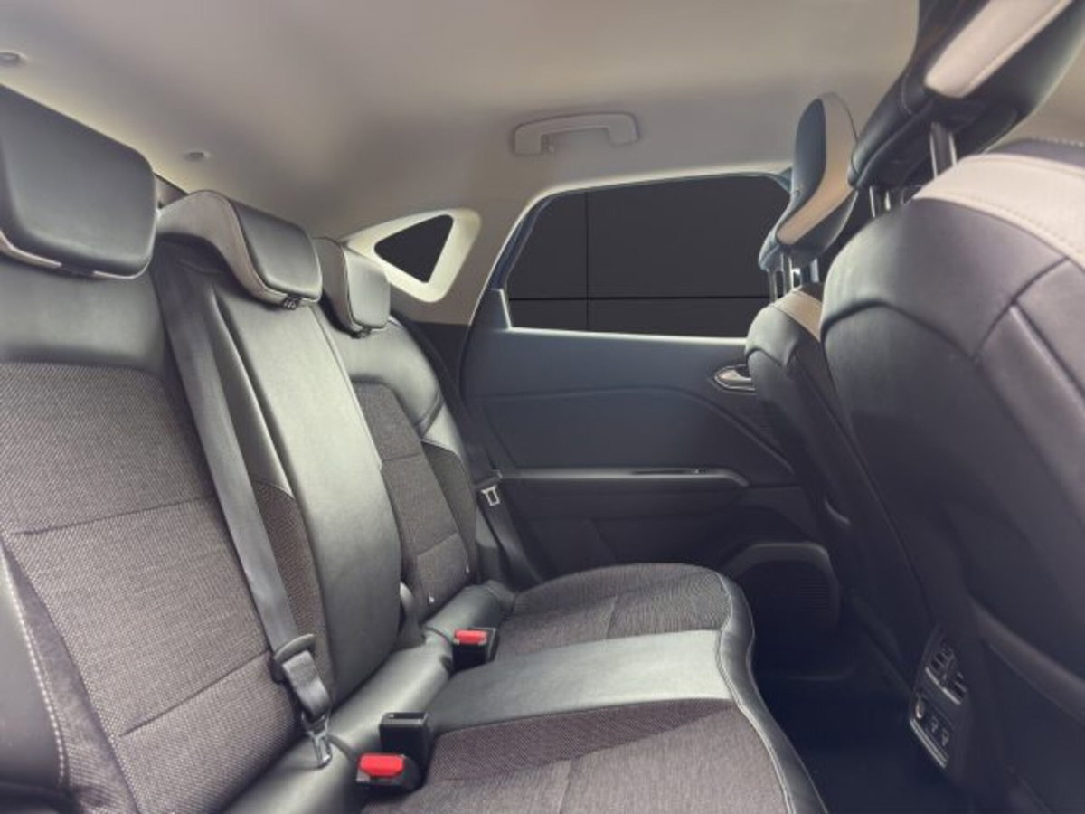 Renault Captur Plug-in Hybrid E-Tech 160 CV Intens (19)