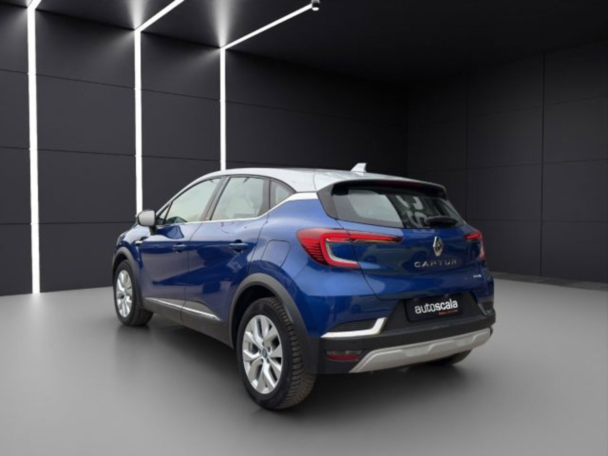 Renault Captur Plug-in Hybrid E-Tech 160 CV Intens (3)